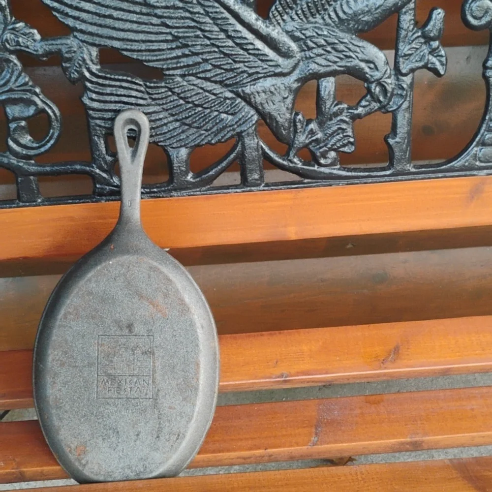 🥩  Vintage CAST IRON STEAK SKILLET  MEXICAN FIESTA
